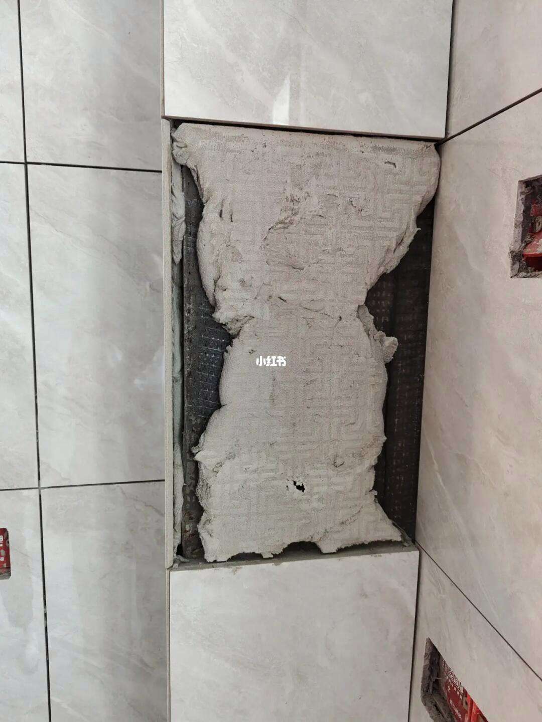 地面瓷砖空鼓影响使用吗(地面瓷砖空鼓补救方法视频)